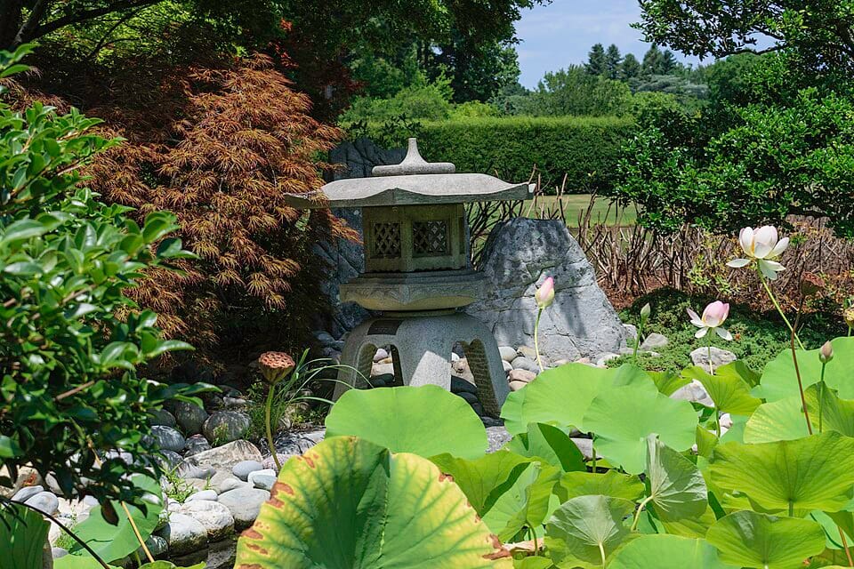 Créer un jardin japonais : sérénité et minimalisme au quotidien